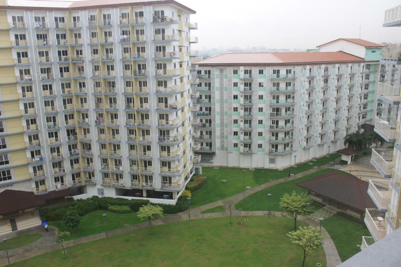 FIELD RESIDENCES AT THE BACK OF SM CITY SUCAT, PARANAQUE CITY MANILA